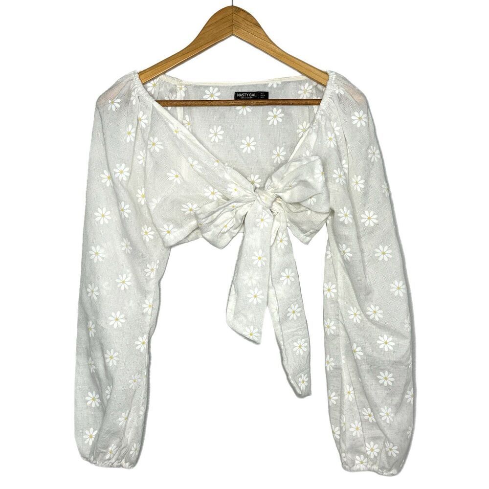 Nasty Gal White Daisies crop top size XS - 2, front tie